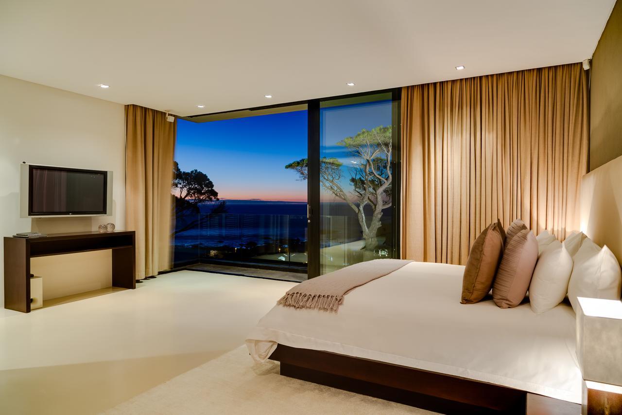 Villa Serenity 18 Ronald Rd Camps Bay *