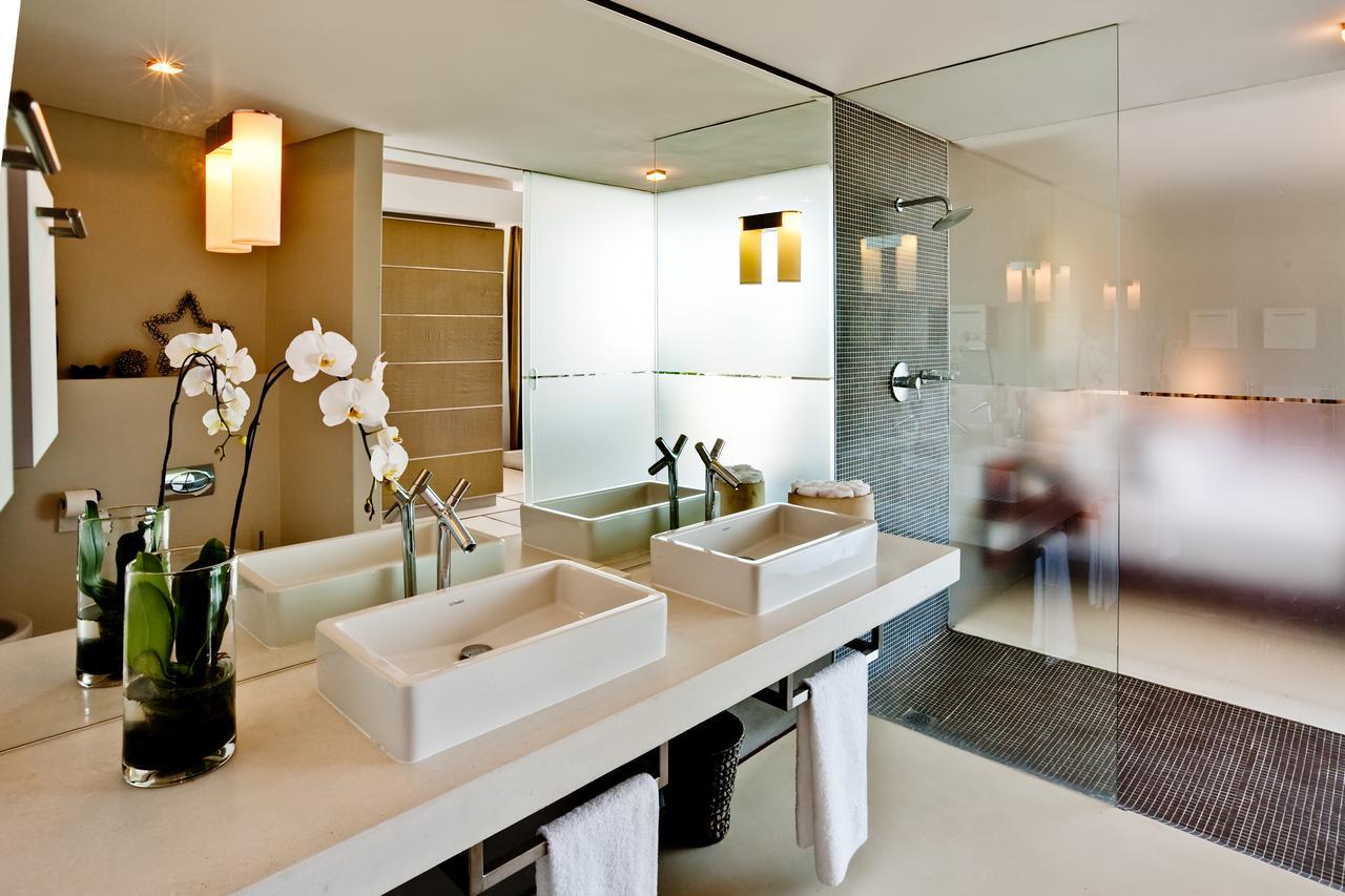 Villa Serenity 18 Ronald Rd Camps Bay *